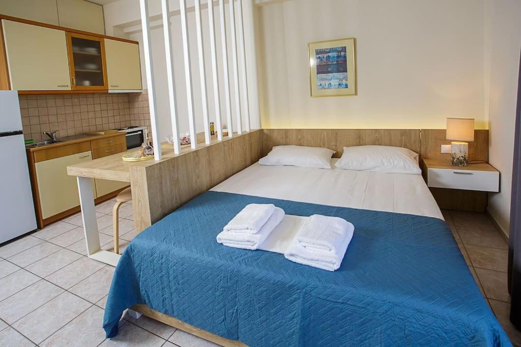 Piranthou Studios & Apartments Heraklion  ภายนอก รูปภาพ