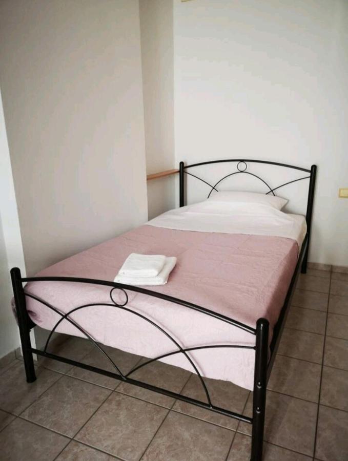 Piranthou Studios & Apartments Heraklion  ภายนอก รูปภาพ